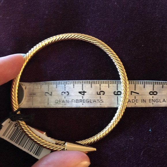 Jules Smith Gold Bracelet - Picture 5 of 5